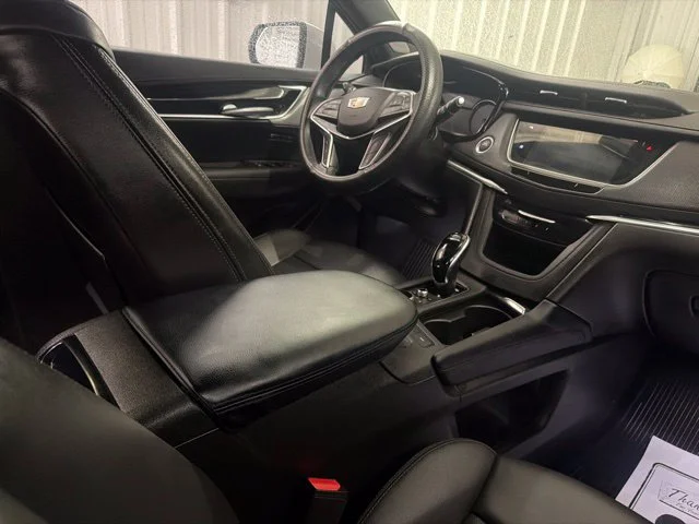 Used 2025 Crystal White Tricoat Cadillac Premium Luxury image 20