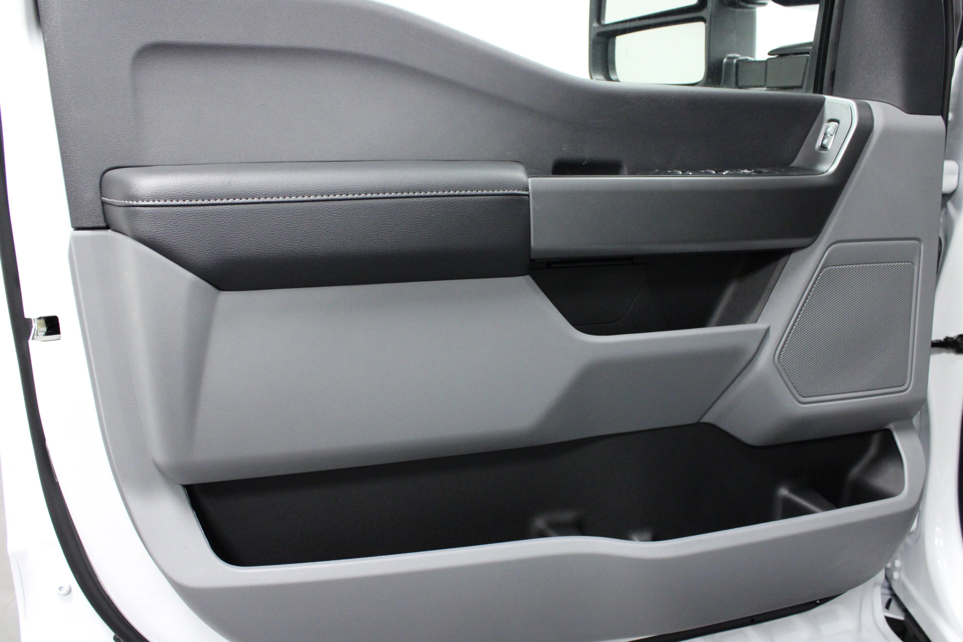 New 2026 Oxford White Ford F-350® XL image 11