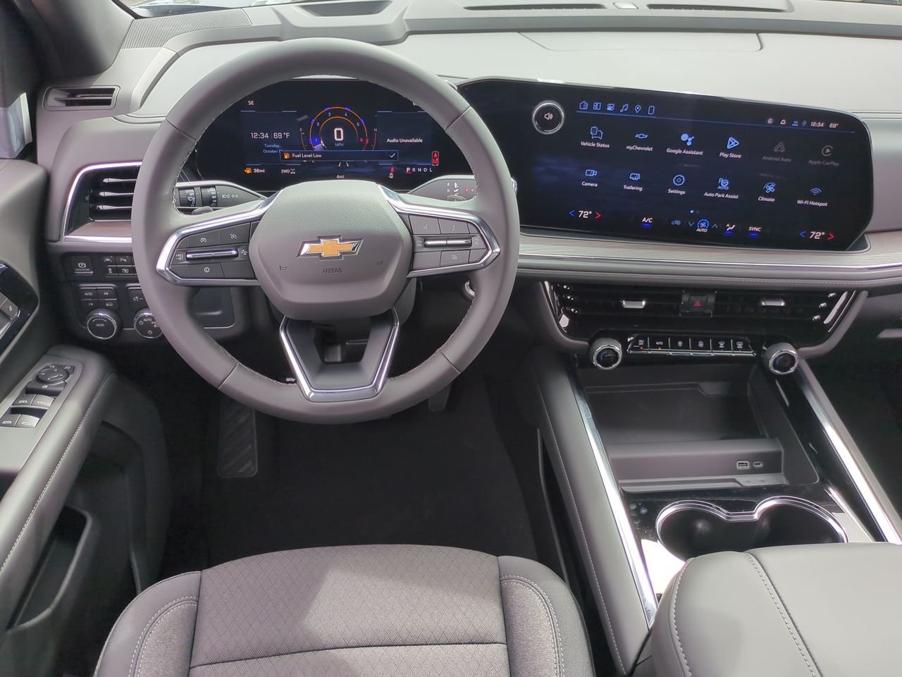 2026 Chevrolet Suburban LS - Photo 20