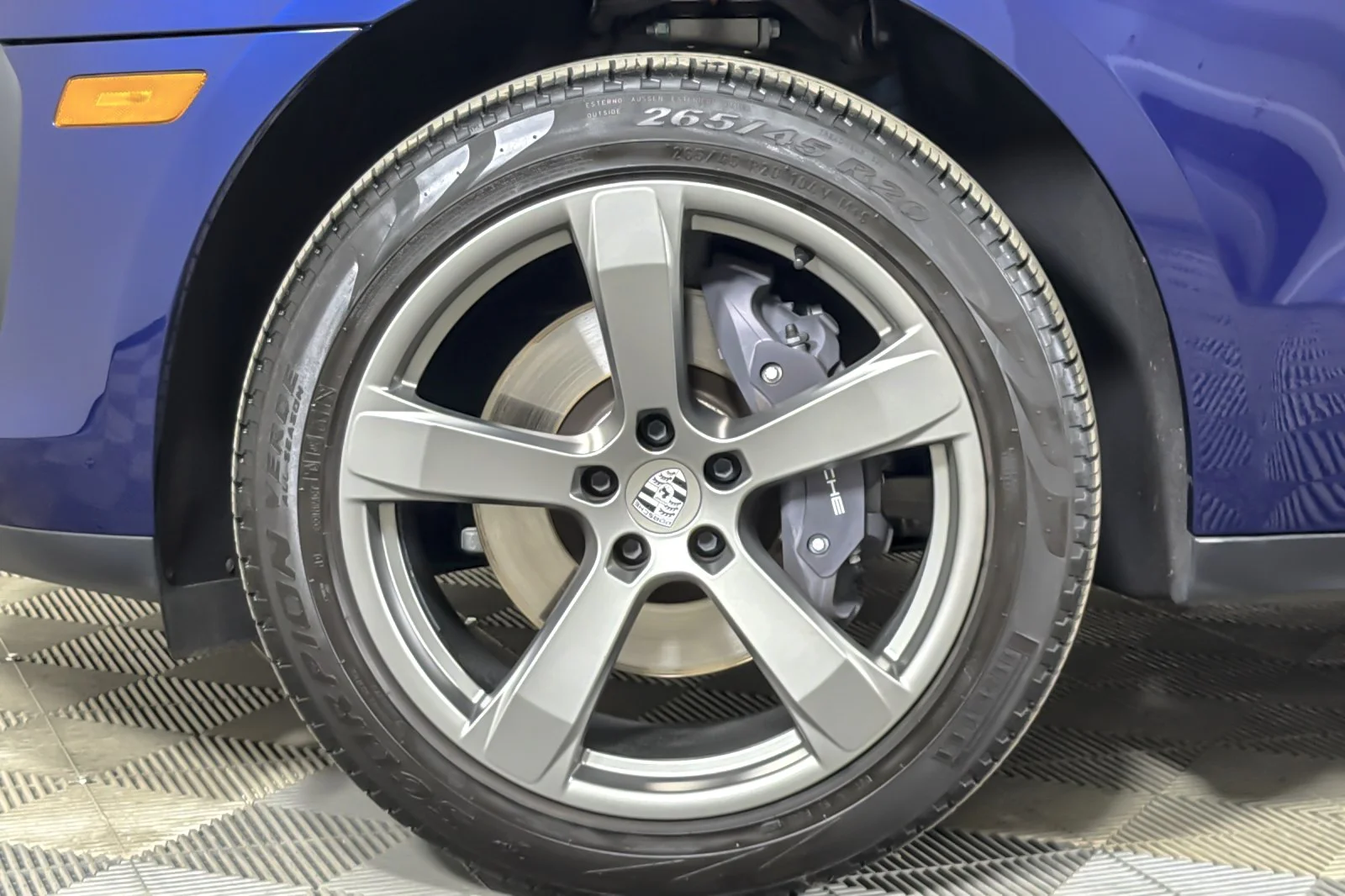 Used 2023 BLUE Porsche  image 25