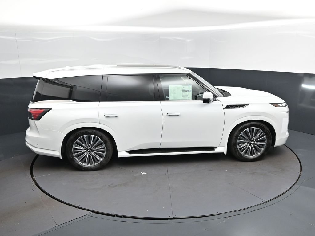 New 2027 RADIANT WHITE INFINITI Luxe 2WD image 31