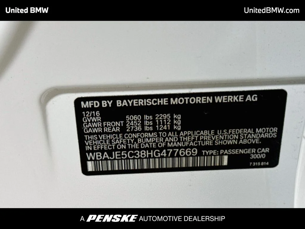 Used 2017 Alpine White BMW 540i image 15