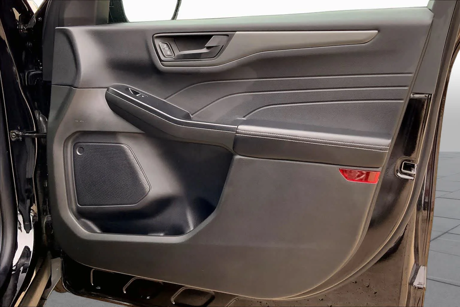 Used 2025 Agate Black Ford Active image 22
