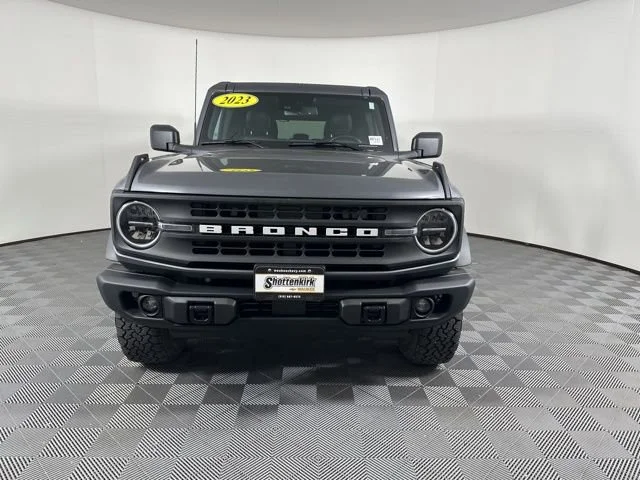 Used 2023  Ford Base image 2