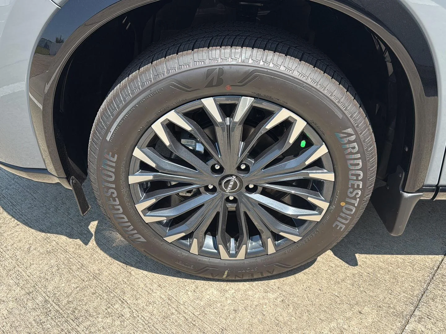 New 2026 Boulder Gray Pearl/Super Black Nissan Platinum image 12