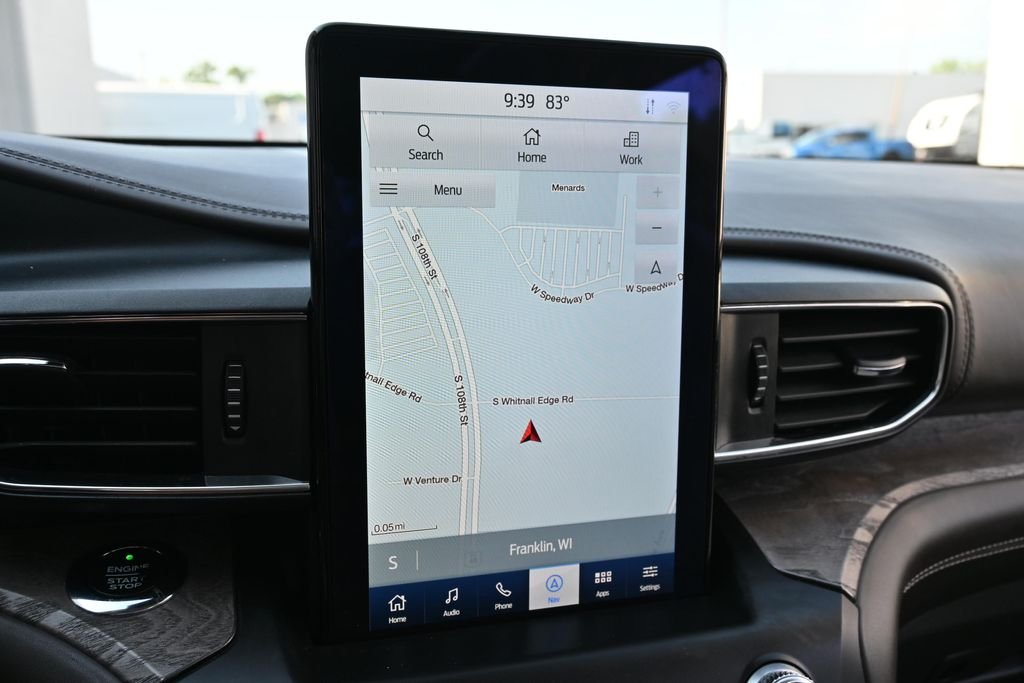 Used 2020 White Metallic Ford Platinum image 44
