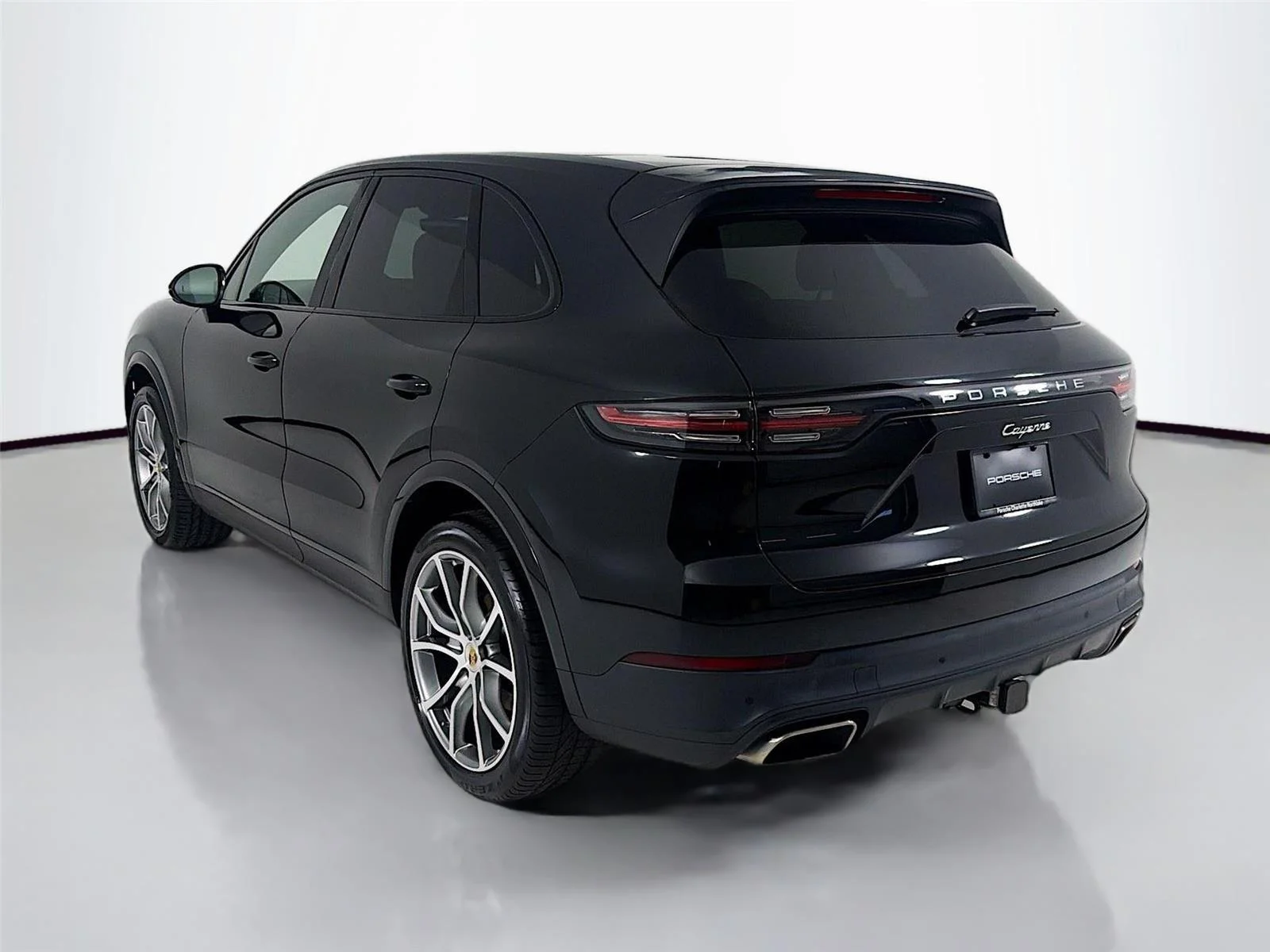 Used 2023  Porsche Base image 3