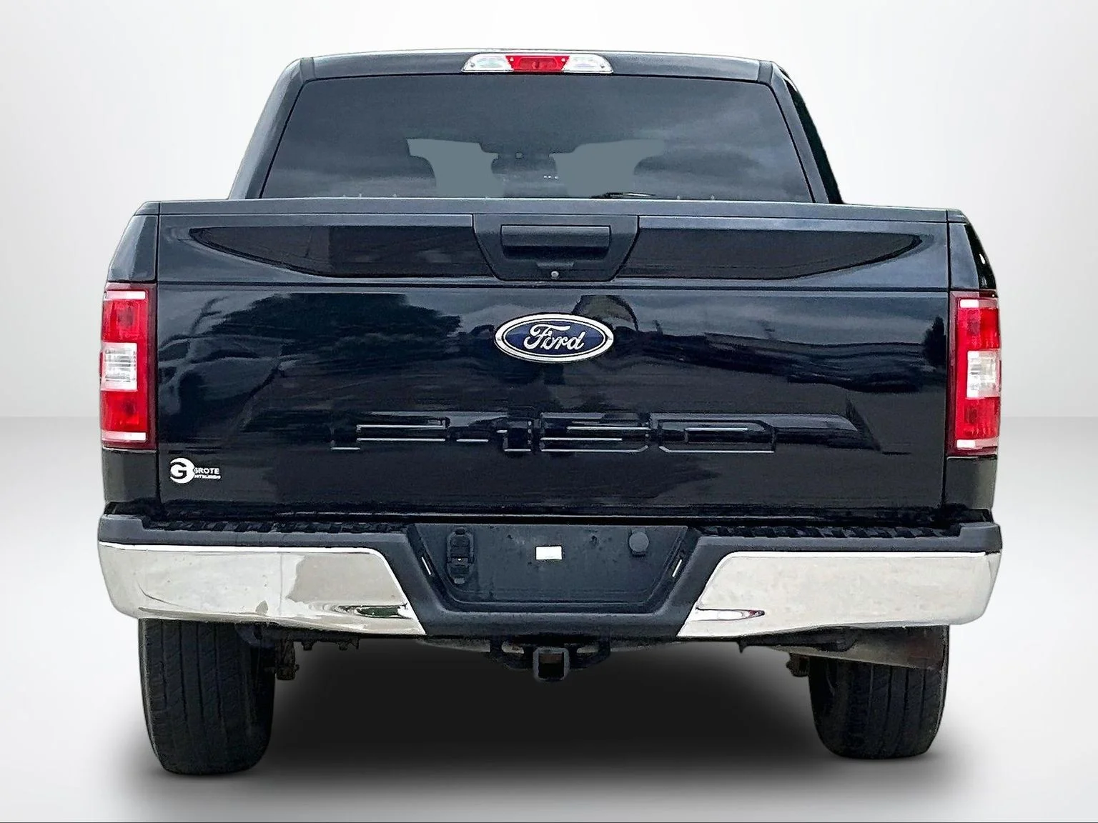 Used 2018 Black Ford XLT image 5