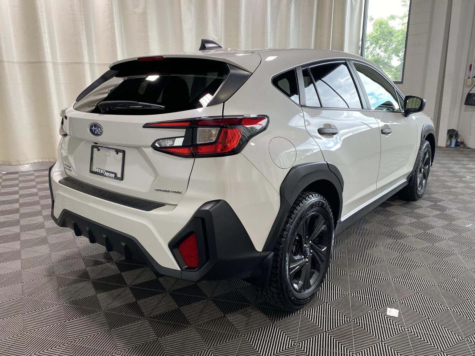 Used 2024 Crystal White Pearl Subaru Base image 7