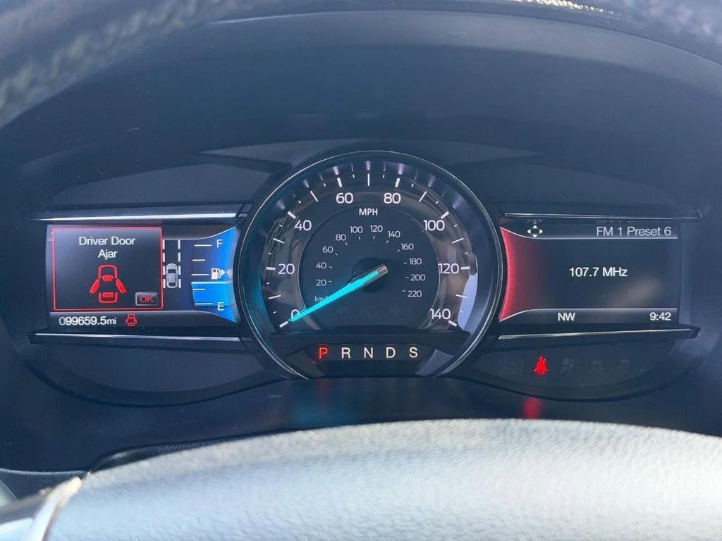 Used 2018 Blue Ford Limited image 21