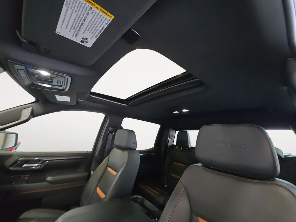 2025 GMC Sierra 1500 AT4 - Photo 12