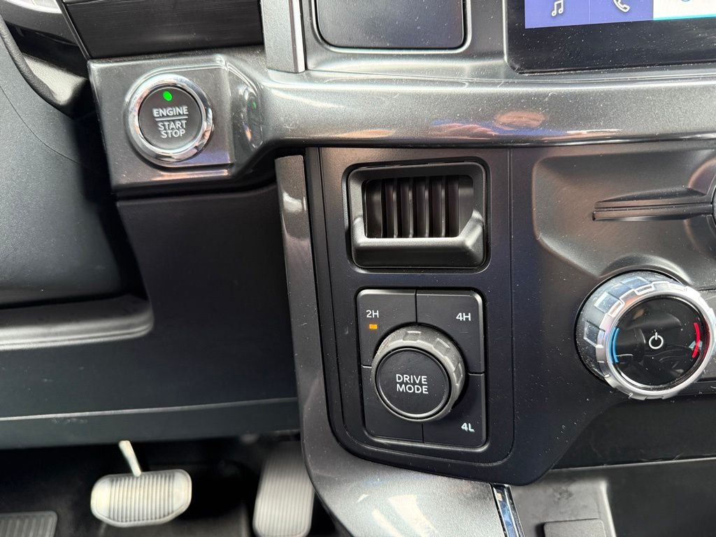 Used 2023 Black Ford XLT image 29
