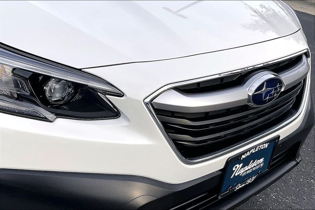 Used 2022 White Subaru Premium image 35