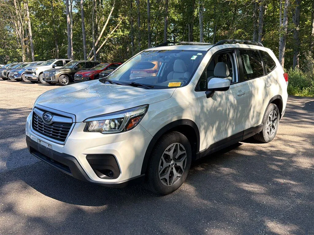 Used 2020 Crystal White Pearl Subaru Premium image 12