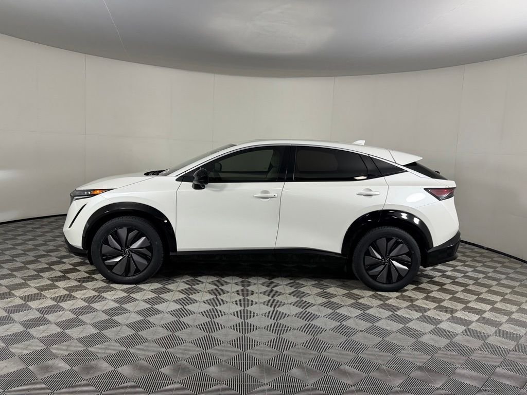 Used 2024 White Nissan EVOLVE+ image 9