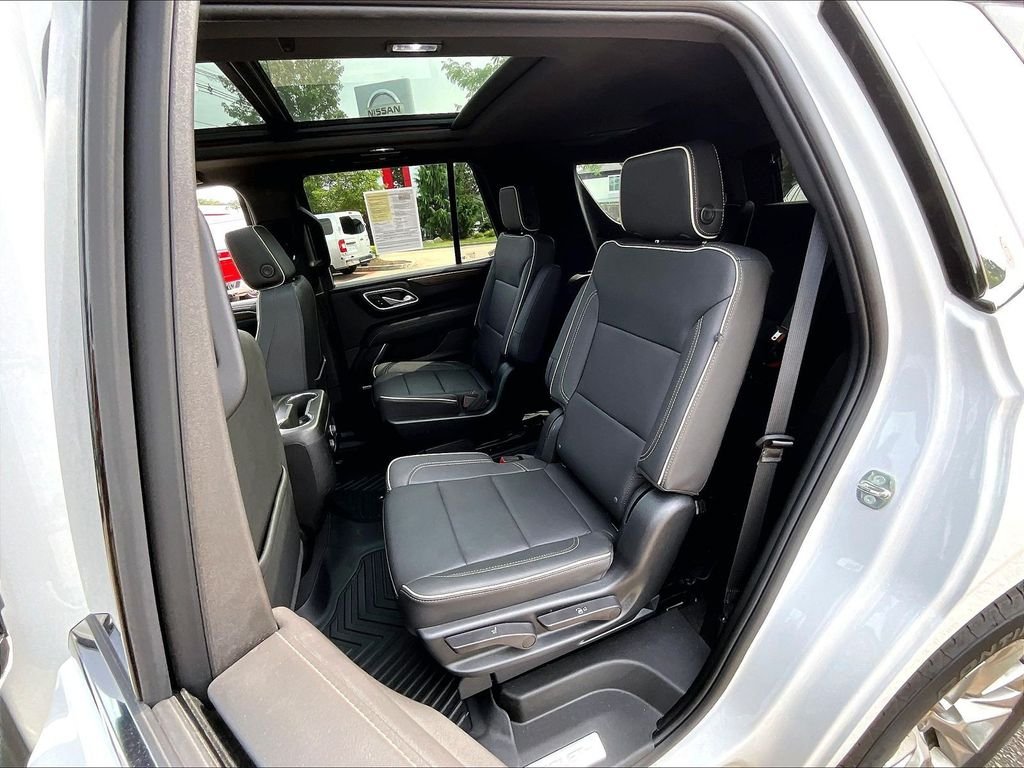 Used 2023 White Chevrolet Premier image 15