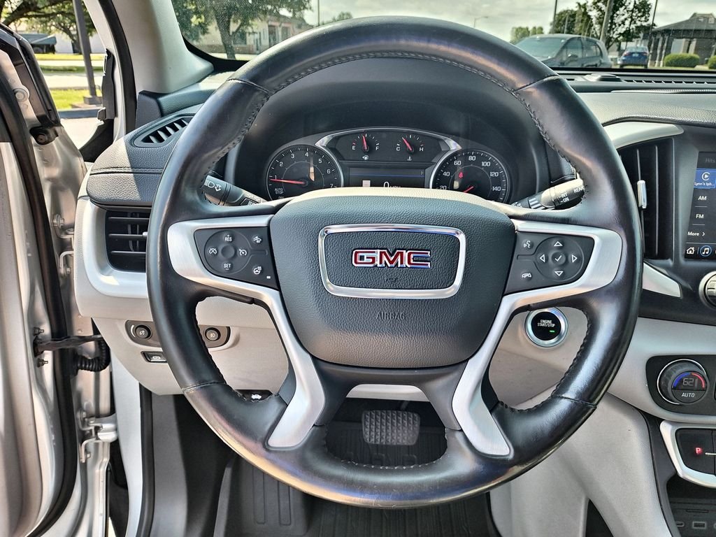 Used 2022 Silver GMC SLT image 14
