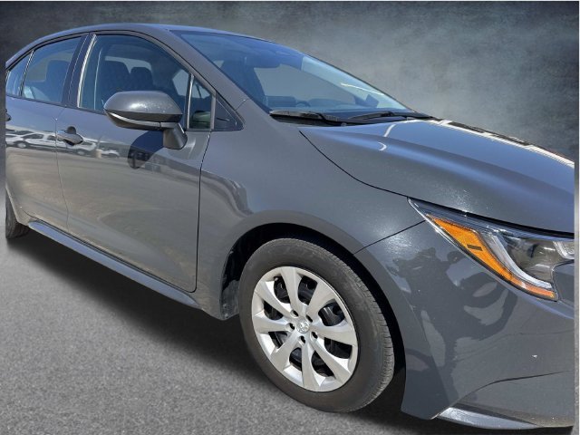 Used 2025 Gray Toyota LE image 3