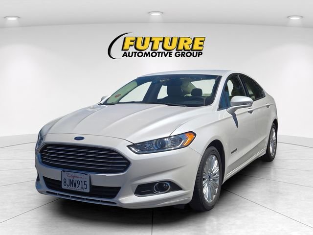 Used 2016 White Ford SE image 3