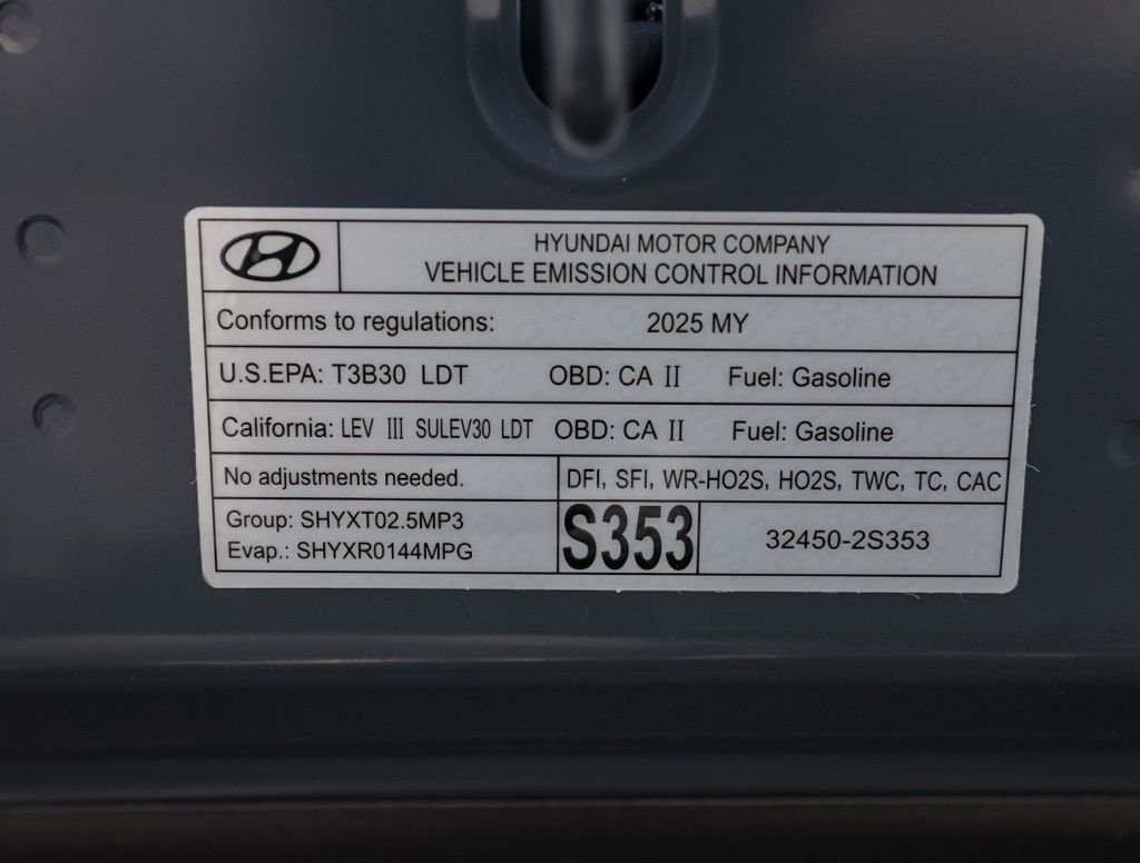 Used 2025 Gray Hyundai SEL image 33