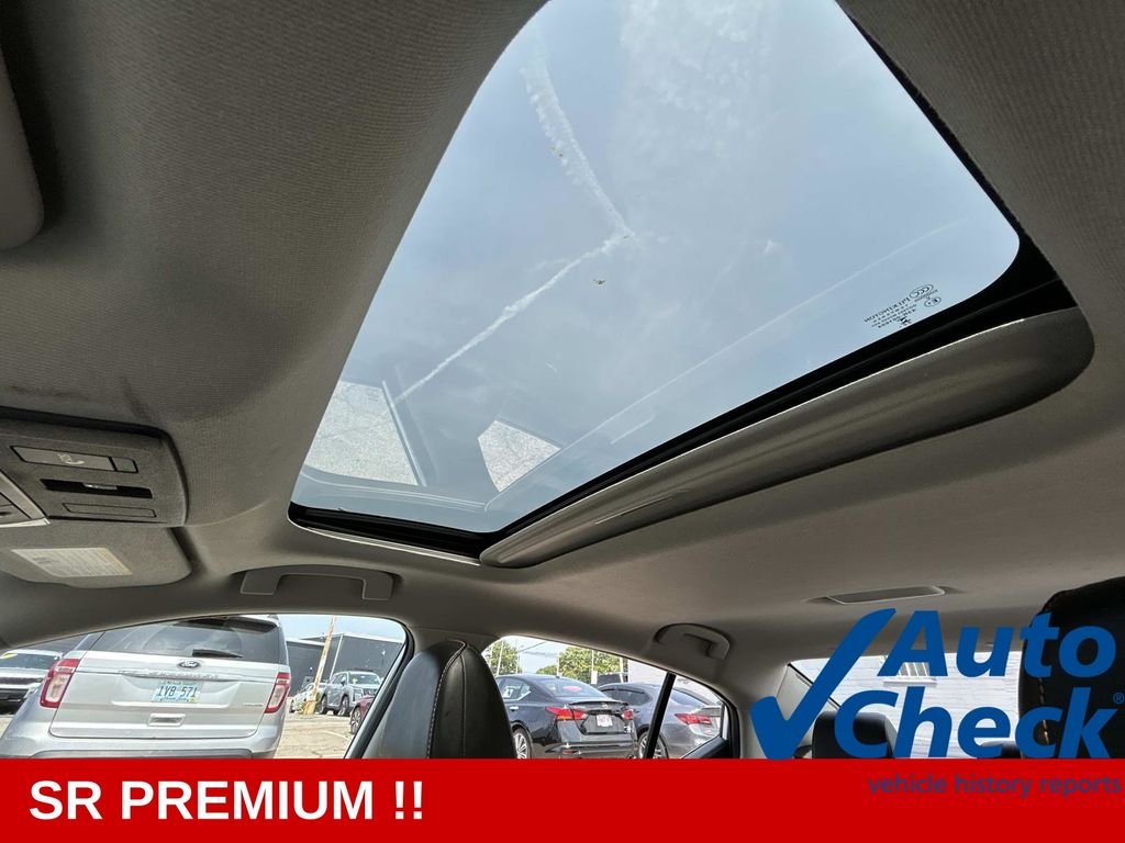 Used 2023 White Nissan SR image 30