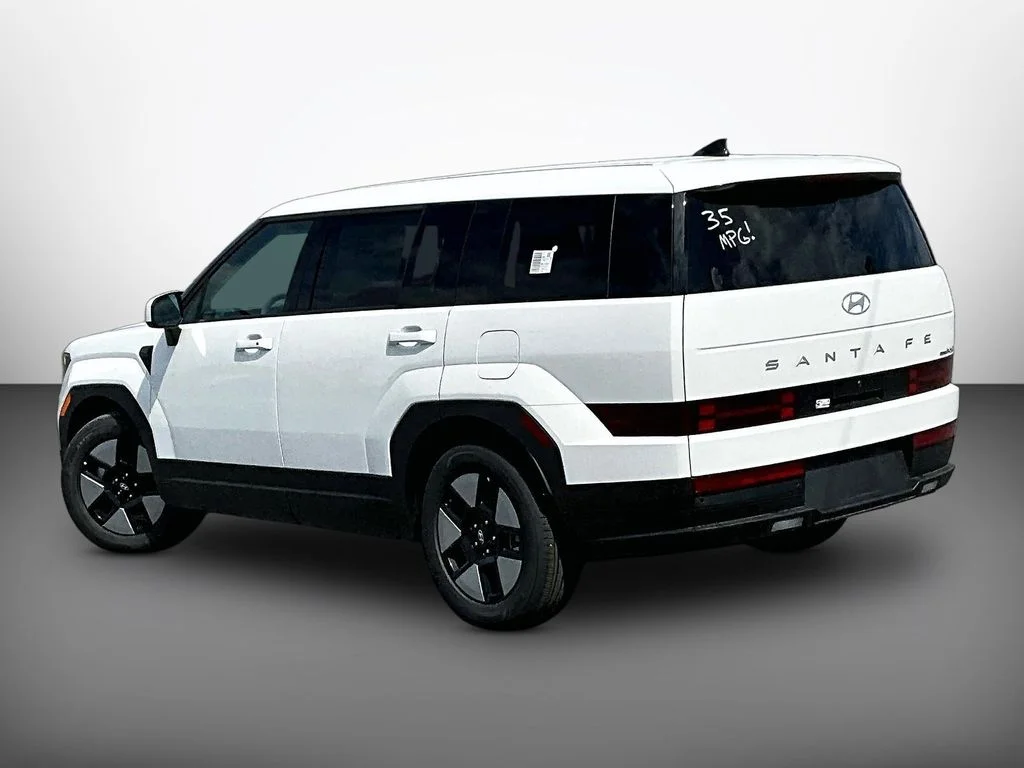 New 2026 White Hyundai SE image 3