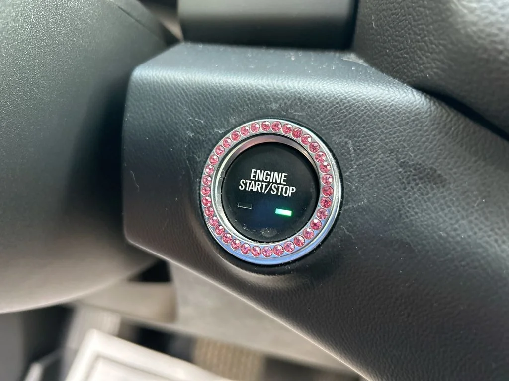 Used 2020 Gray GMC SLE image 20