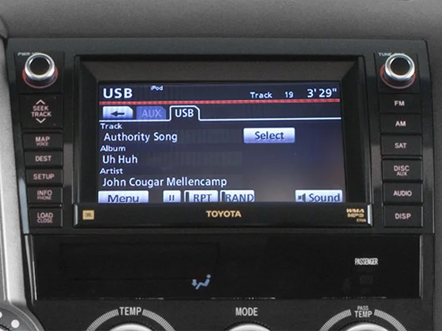 Used 2014 Blizzard Pearl Toyota Platinum image 12
