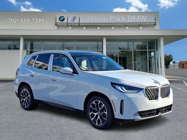 New 2026 Alpine White BMW 30 xDrive image 3