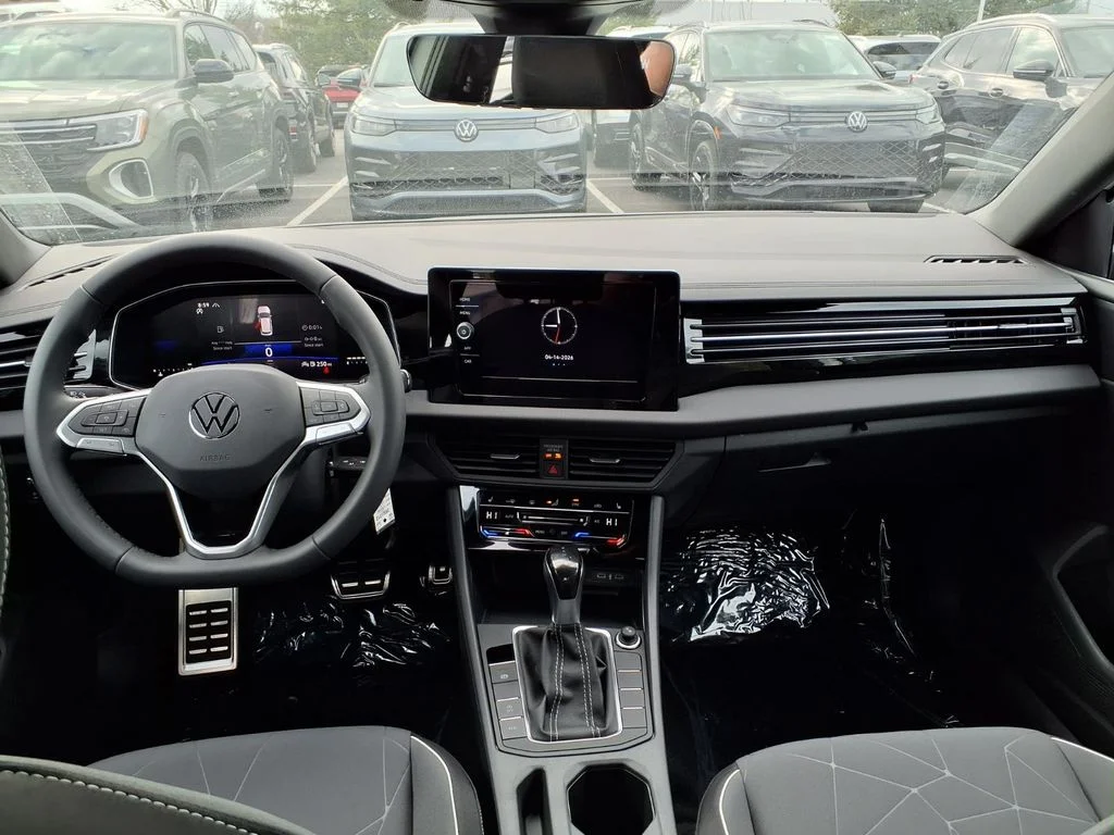 New 2026 Pure White Volkswagen 1.5T Sport image 13