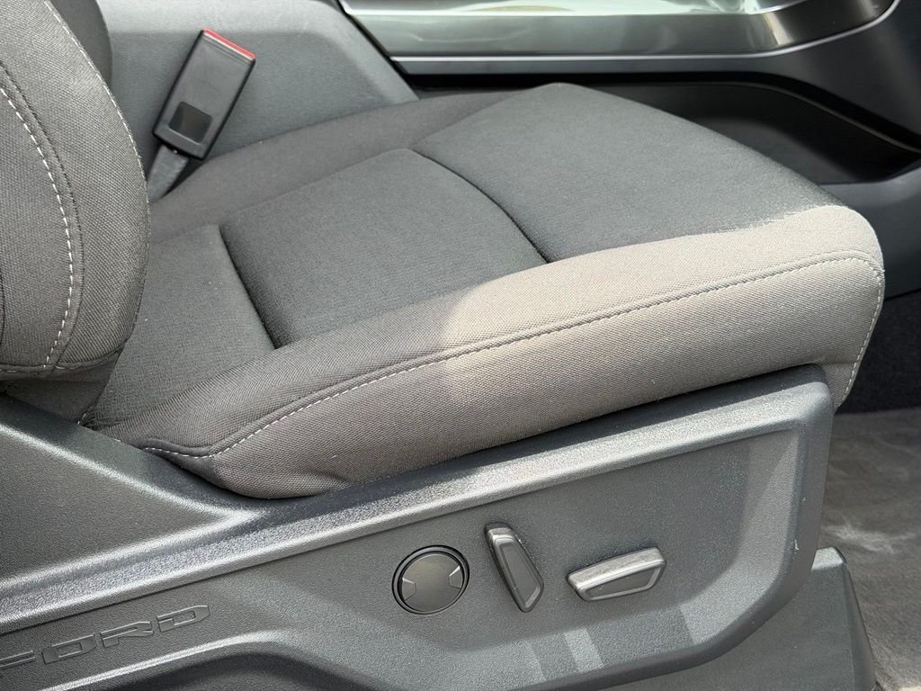 Used 2023 White Ford XLT image 14