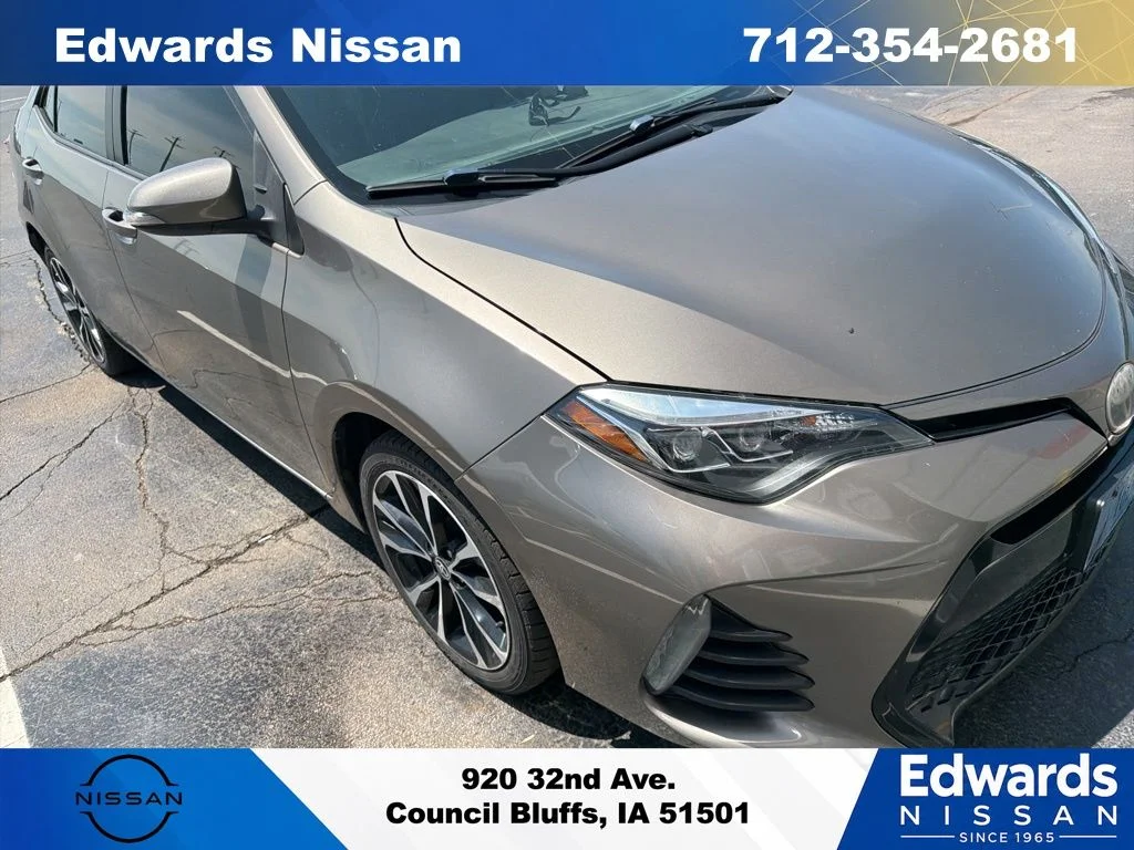 Used 2019 Gray Toyota SE image 1