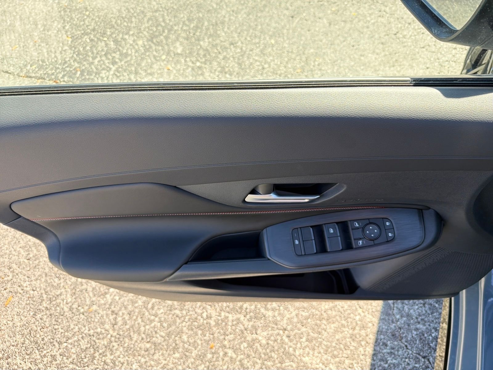 New 2026 Nissan Sentra SR 4D Sedan