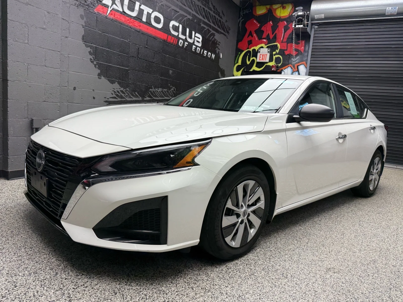 Used 2024 Glacier White (qak) Nissan 2.5 S image 3