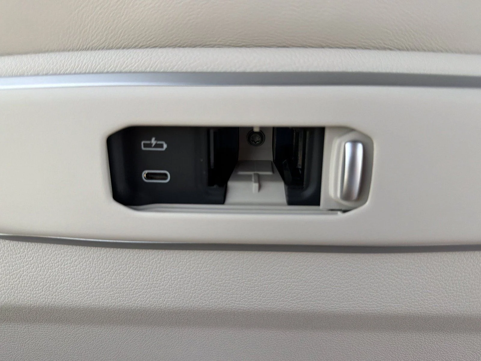 New 2026 Skyscraper Grey Metallic BMW xDrive40i image 20