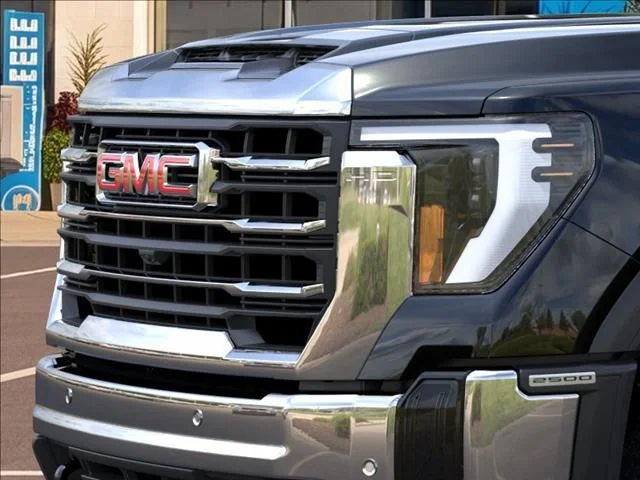 2026 GMC Sierra 2500HD SLT - Photo 13
