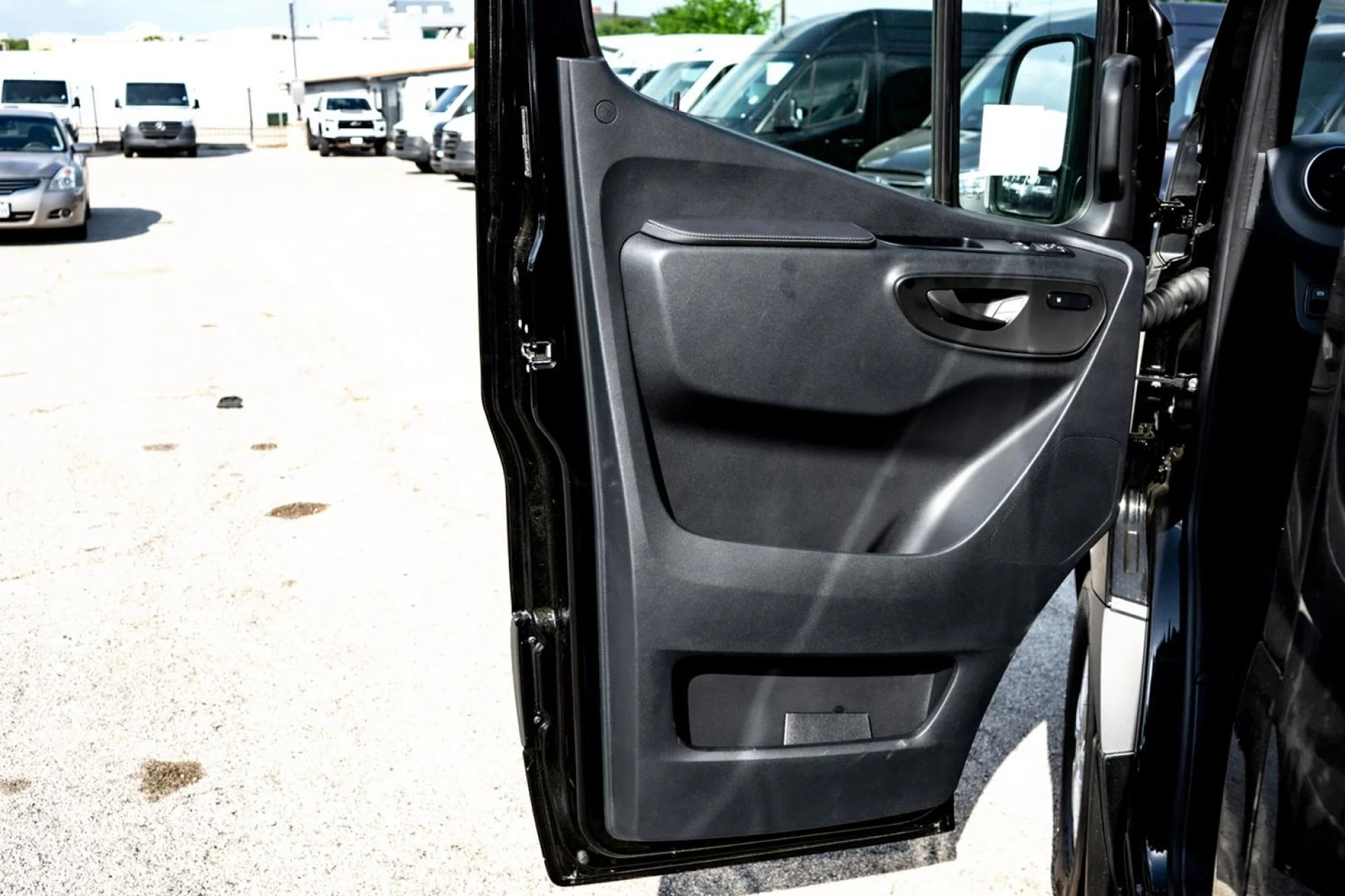 New 2025 Obsidian Black Metallic Mercedes-Benz Passenger 144 WB image 13