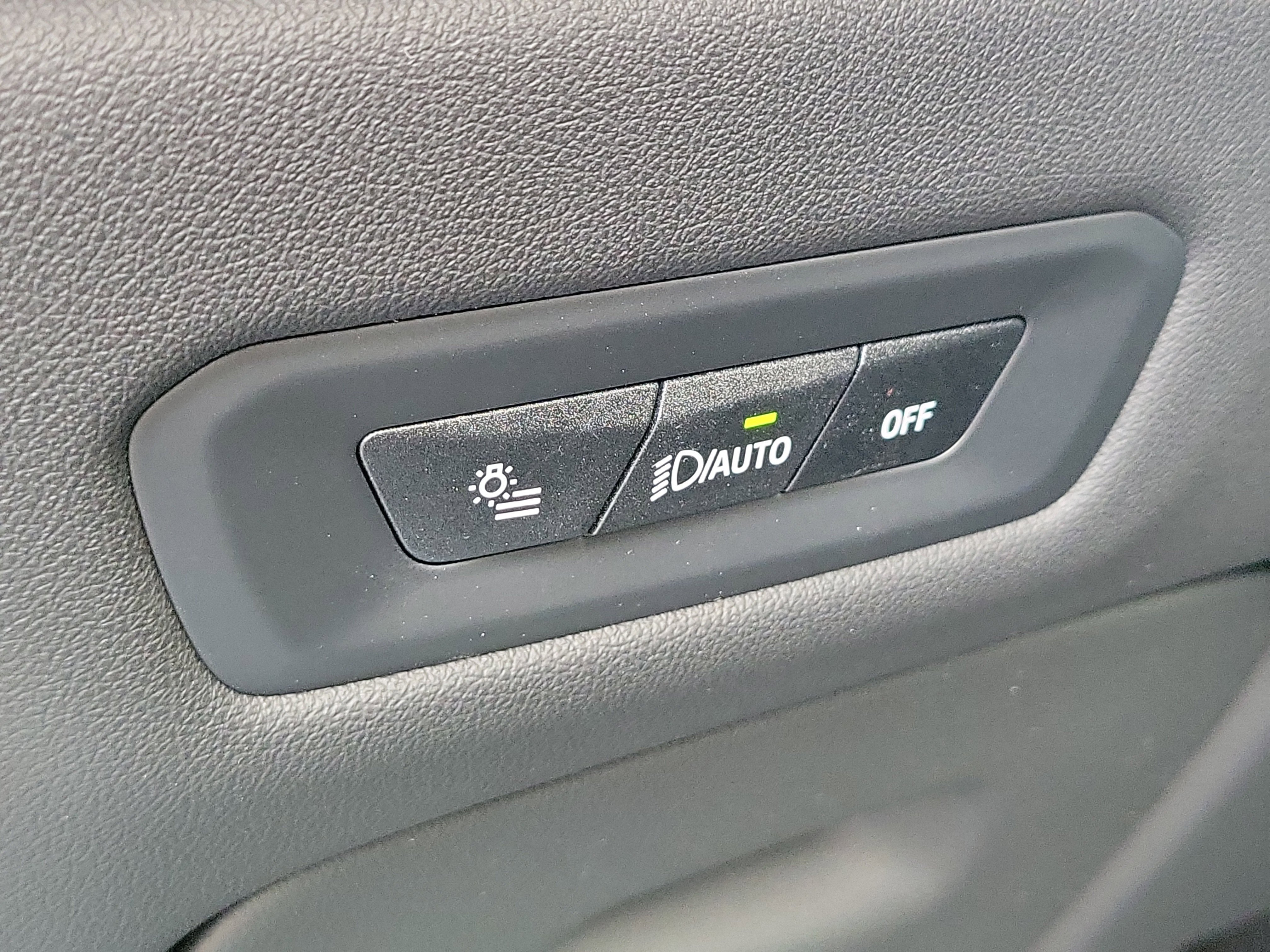 New 2026 Brooklyn Grey Metallic BMW xDrive40i image 22