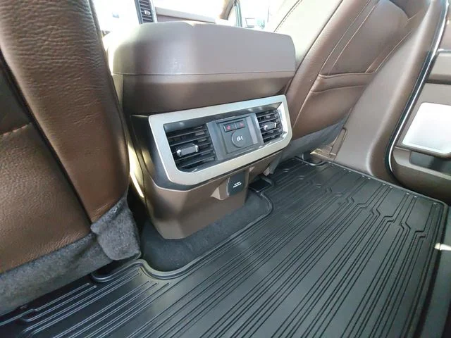 Used 2025 Oxford White Ford King Ranch image 28