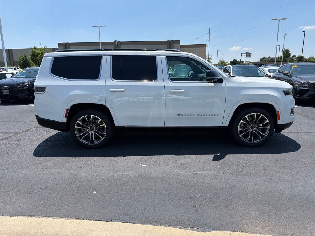 Used 2025 White Jeep Series III image 8