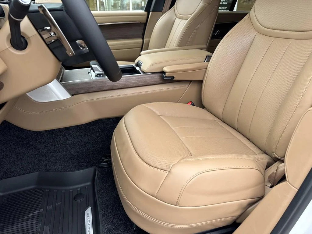 2026 Land Rover Range Rover SE - Photo 10