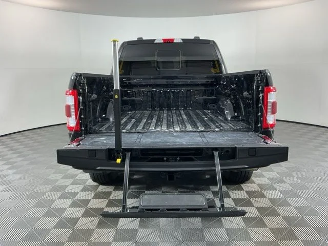 2022 Ford F-150 Platinum - Photo 8