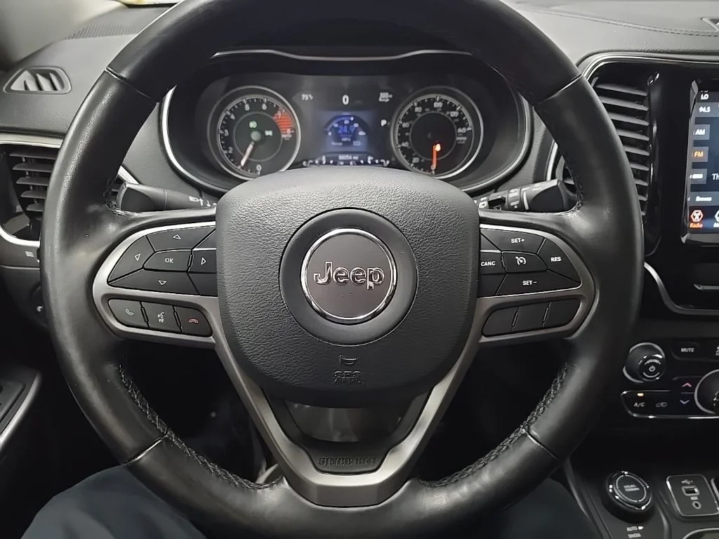 Used 2020 White Jeep Limited image 18