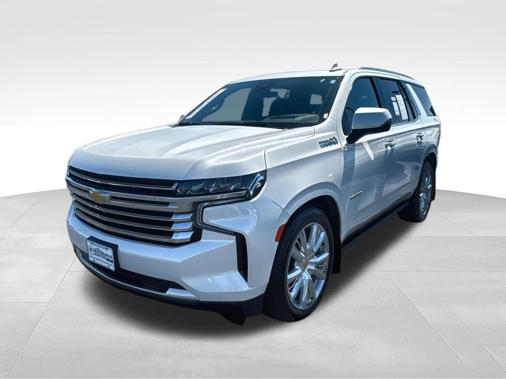 Used 2024 White Chevrolet High Country image 4