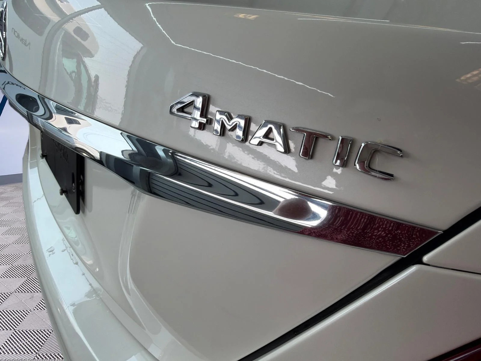 Used 2020 White Mercedes-Benz E 350 4MATIC Sedan image 32