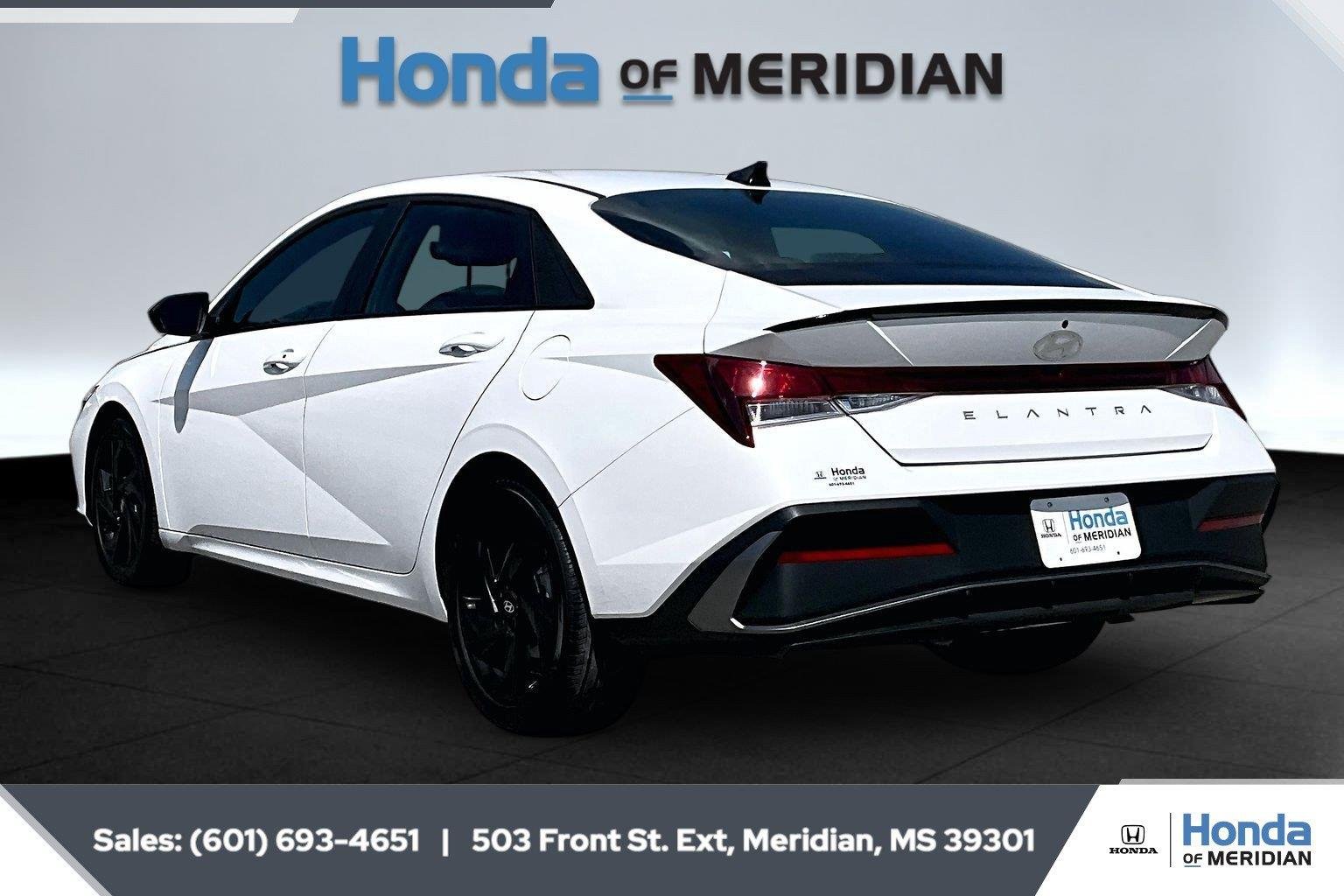 Used 2026 Serenity White Hyundai SEL Sport image 2