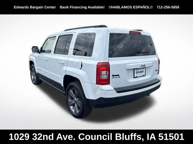 Used 2015 White Jeep Latitude image 5