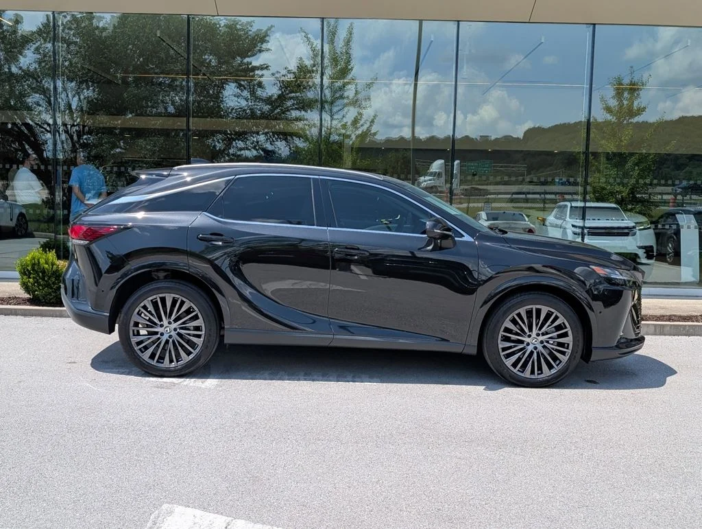 Used 2024 Black Lexus 350 Luxury image 8