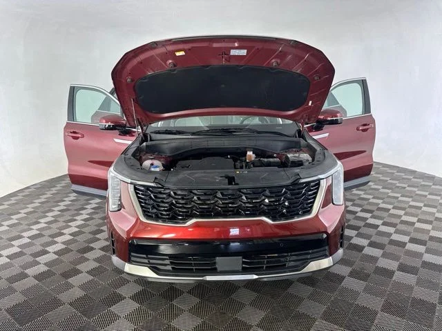 Used 2024 Red Kia S image 13