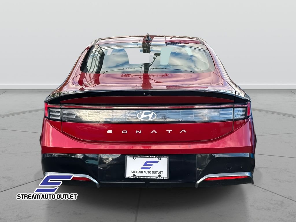 2024 Hyundai Sonata SEL photo 3